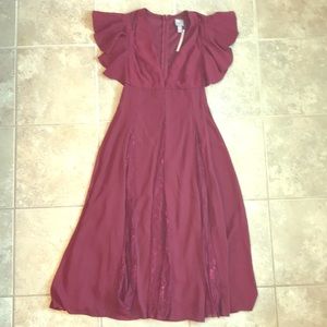 Ruffle sleeve midi dress